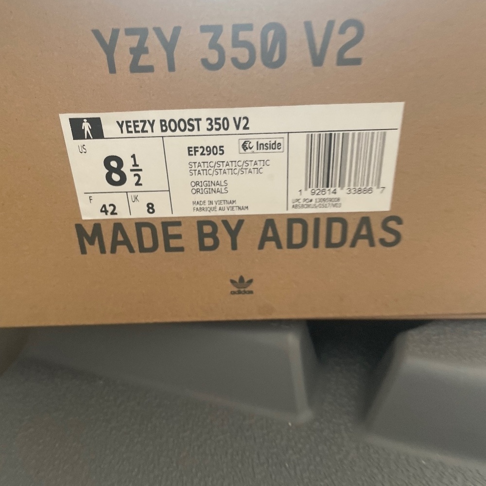 Men Yeezy